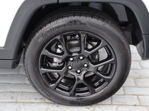 Used 2023 Jeep Compass Altitude w/ Sun and Sound Group image 46