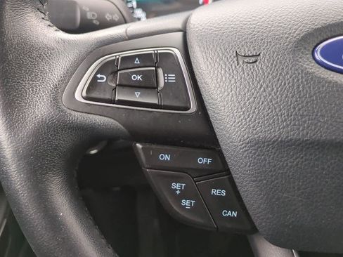 Used 2019 Ford EcoSport SE w/ SE Convenience Package image 24