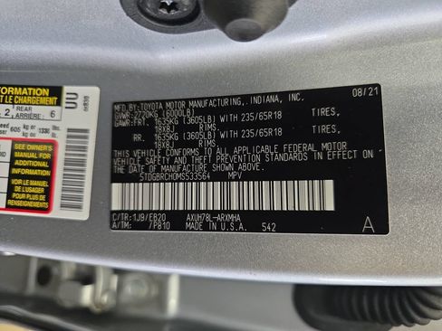 Used 2021 Toyota Highlander XLE AWD/4WD image 38