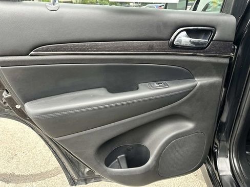 Used 2019 Jeep Grand Cherokee High Altitude AWD/4WD image 19
