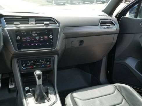 Certified 2023 Volkswagen Tiguan SEL R-Line AWD/4WD image 23