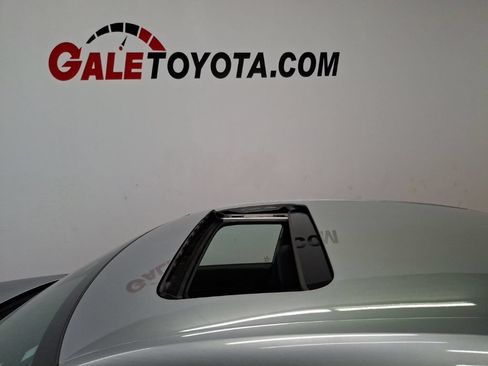 Used 2022 Honda Civic Sport Touring image 8