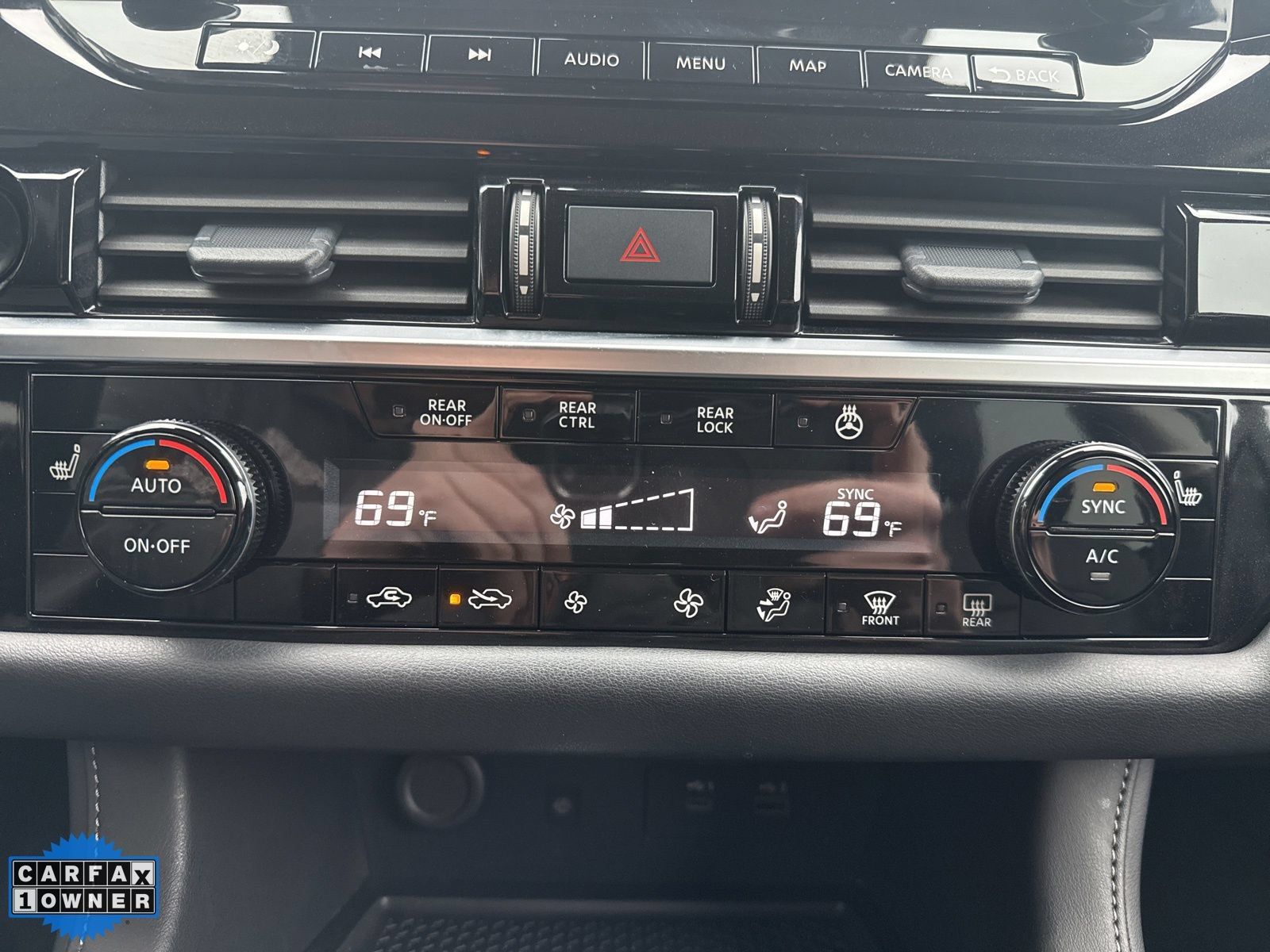 Used 2025 Nissan Pathfinder SL AWD/4WD image 19