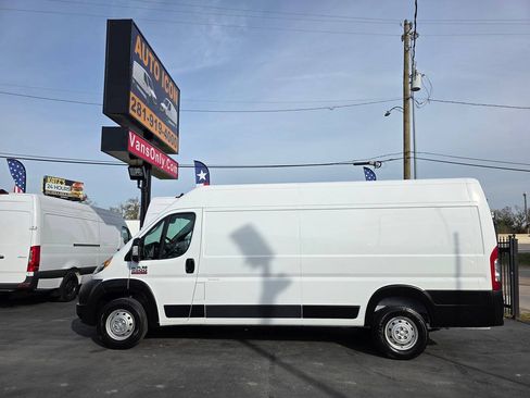 Used 2022 RAM ProMaster 3500 FWD image 4