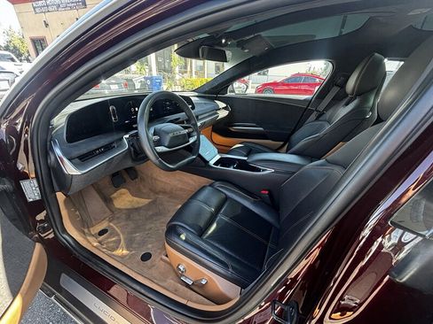 Used 2022 Lucid Air Grand Touring image 12