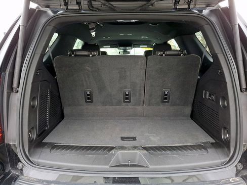 Used 2022 GMC Yukon SLT w/ SLT Luxury Package image 31