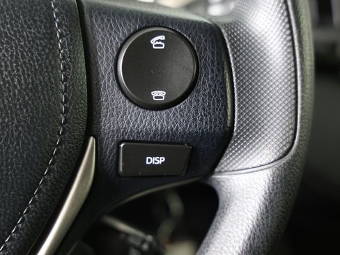 Used 2013 Toyota RAV4 XLE image 16