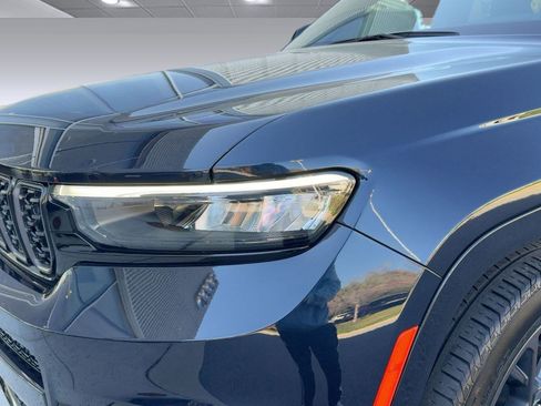 Used 2023 Jeep Grand Cherokee L Summit w/ Advanced Protech Group IV image 11