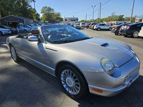 Used 2004 Ford Thunderbird image 15