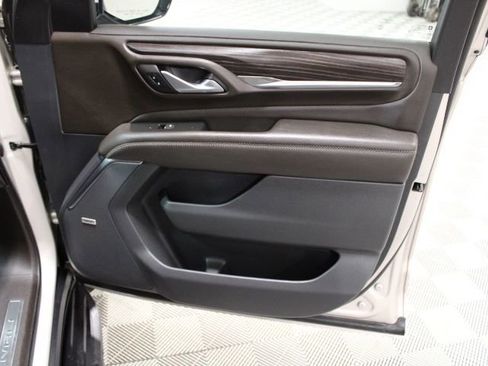 Used 2022 GMC Yukon XL Denali image 24