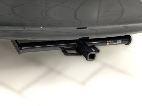 Used 2012 Toyota Camry XLE w/ Leather Pkg image 36