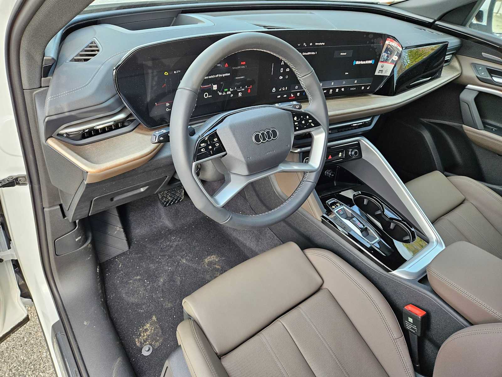 New 2025 Audi Q5 Premium Plus w/ Premium Plus AWD/4WD image 8