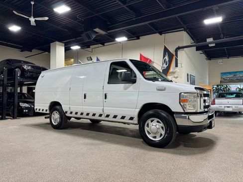 Used 2012 Ford E-350 and Econoline 350 Extended Super Duty w/ PWR Group image 4