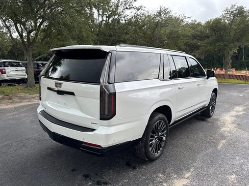Used 2025 Cadillac Escalade ESV Sport Platinum w/ LPO, Floor Liner Package AWD/4WD image 3