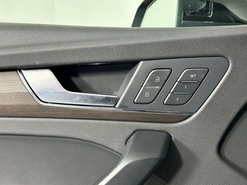 Used 2021 Audi Q5 2.0T Premium w/ Convenience Package image 34