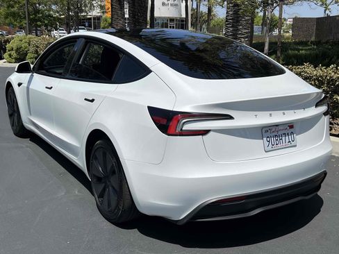 Used 2025 Tesla Model 3 Long Range image 2