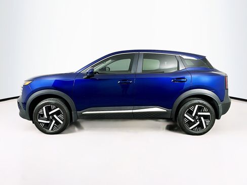 Used 2025 Nissan Kicks SV FWD image 4