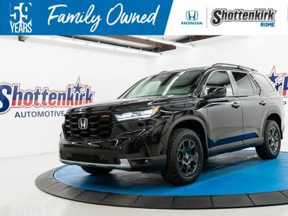 New 2025 Honda Pilot TrailSport
