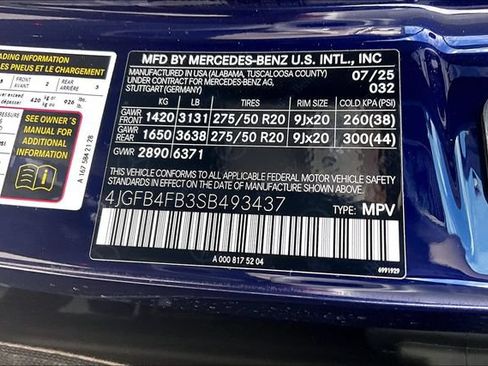 Used 2025 Mercedes-Benz GLE 350 4MATIC image 11