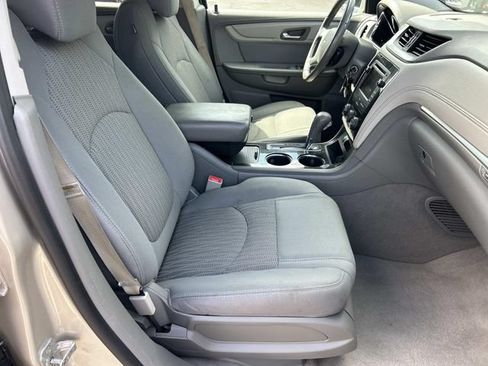 Used 2014 Chevrolet Traverse LT FWD image 29