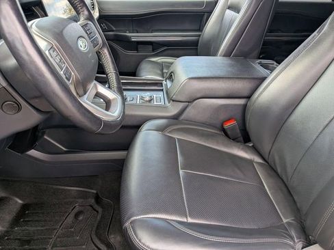 Used 2023 Ford Expedition XLT AWD/4WD image 10