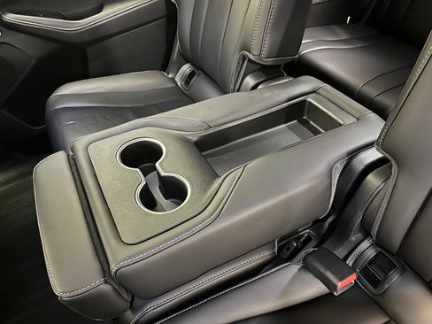 Certified 2025 Acura MDX SH-AWD w/ Technology Package image 15