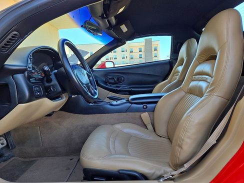 Used 1999 Chevrolet Corvette Convertible w/ Memory Pkg image 17