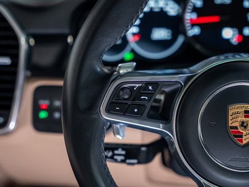 Used 2022 Porsche Cayenne GTS image 46