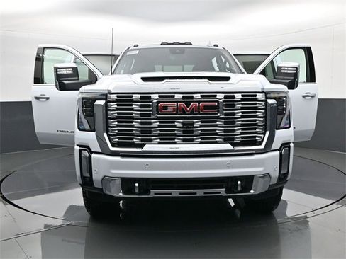 New 2026 GMC Sierra 3500 Denali w/ Denali Reserve Package image 31