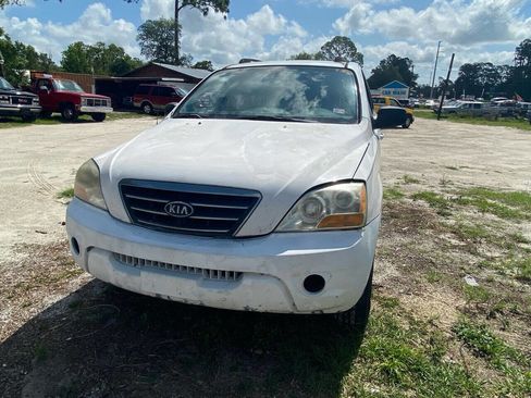 Used 2008 Kia Sorento 2WD image 5