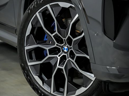 Used 2024 BMW X7 M60i w/ Executive Package AWD/4WD image 4