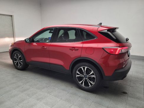 Used 2021 Ford Escape SE w/ SE Sport Appearance Package AWD/4WD image 3