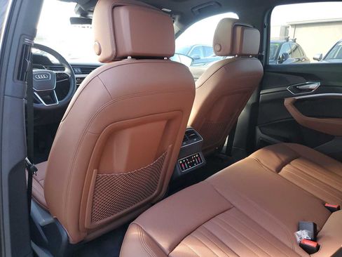Certified 2023 Audi e-tron Premium Plus w/ Premium Plus Package image 17