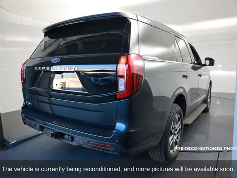 Used 2025 Ford Expedition Active image 7