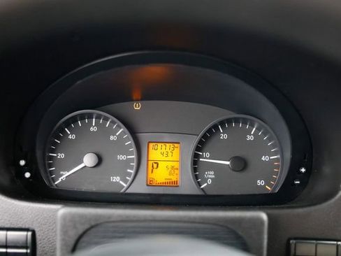 Used 2018 Mercedes-Benz Sprinter 2500 image 23