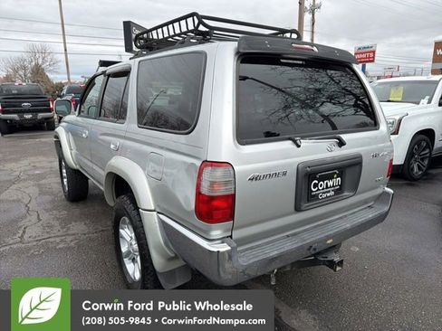 Used 2000 Toyota 4Runner SR5 image 7