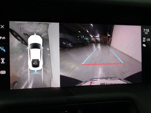 Used 2021 Porsche Taycan 4S w/ Premium Package image 16