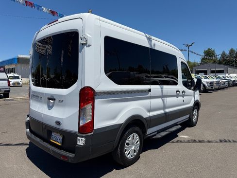 Used 2015 Ford Transit 150 XLT RWD image 7