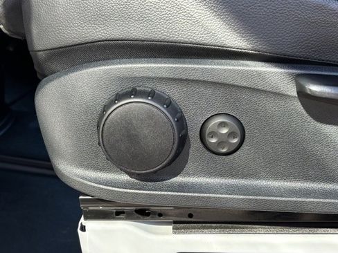 Used 2025 Mercedes-Benz Sprinter 2500 image 14