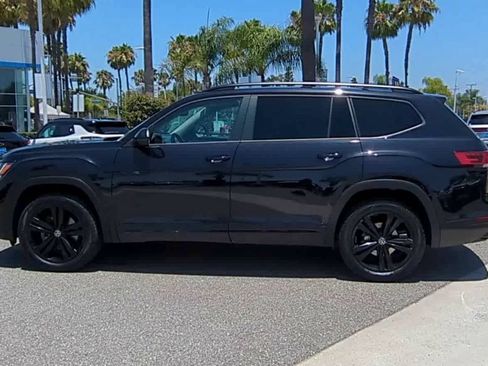 Used 2022 Volkswagen Atlas SEL R-Line AWD/4WD image 5