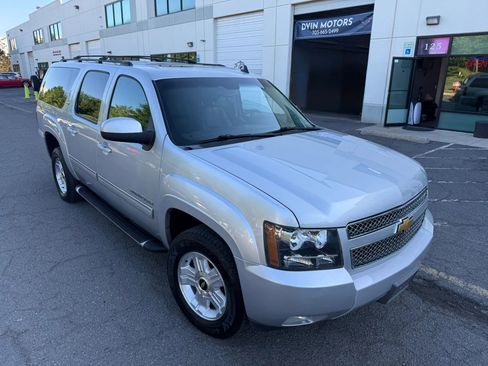 Used 2013 Chevrolet Suburban LT AWD/4WD image 17