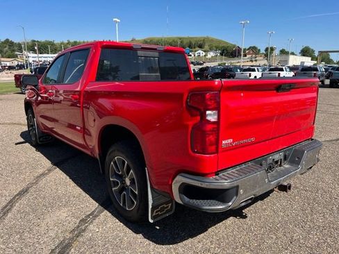 Used 2021 Chevrolet Silverado 1500 LT w/ Z71 Off-Road Package AWD/4WD image 6