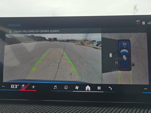 Used 2025 BMW X7 M60i image 26