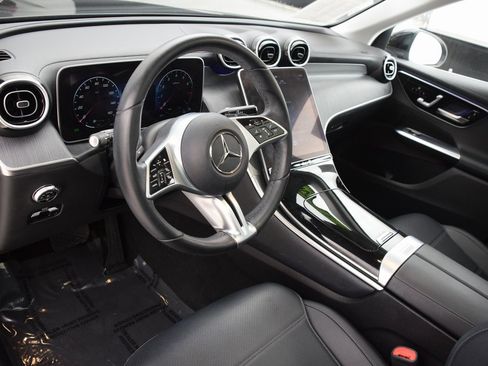 Used 2023 Mercedes-Benz GLC 300 image 21