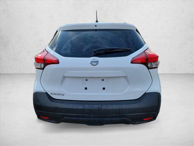 Used 2019 Nissan Kicks S FWD image 5