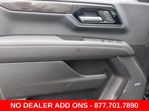 New 2026 GMC Yukon Elevation image 12