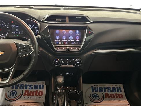 Used 2022 Chevrolet TrailBlazer LT w/ Premium Seating Package AWD/4WD image 29