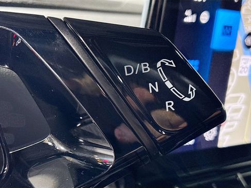 Certified 2023 Volkswagen ID.4 Pro S AWD/4WD image 19
