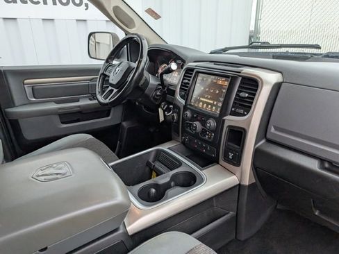 Used 2017 RAM 2500 Big Horn image 33