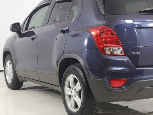 Used 2019 Chevrolet Trax LS w/ Tint and Cruise Package image 20